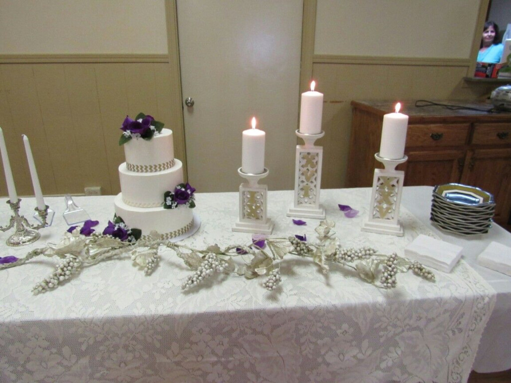 Cake Table Roman Numerals Are The Wedding Date The Wedding Date 